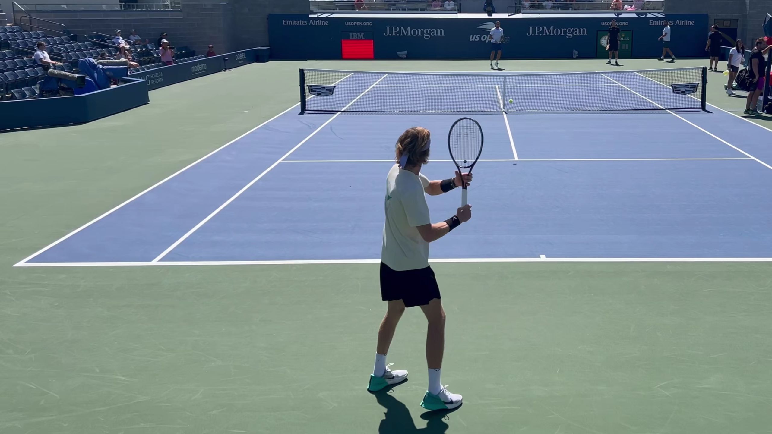 关于澳大利亚网球队强势英国网球队,瓦林卡三分雨点燃全场的信息 关于澳大利亚网球队强势英国网球队,瓦林卡三分雨点燃全场的信息