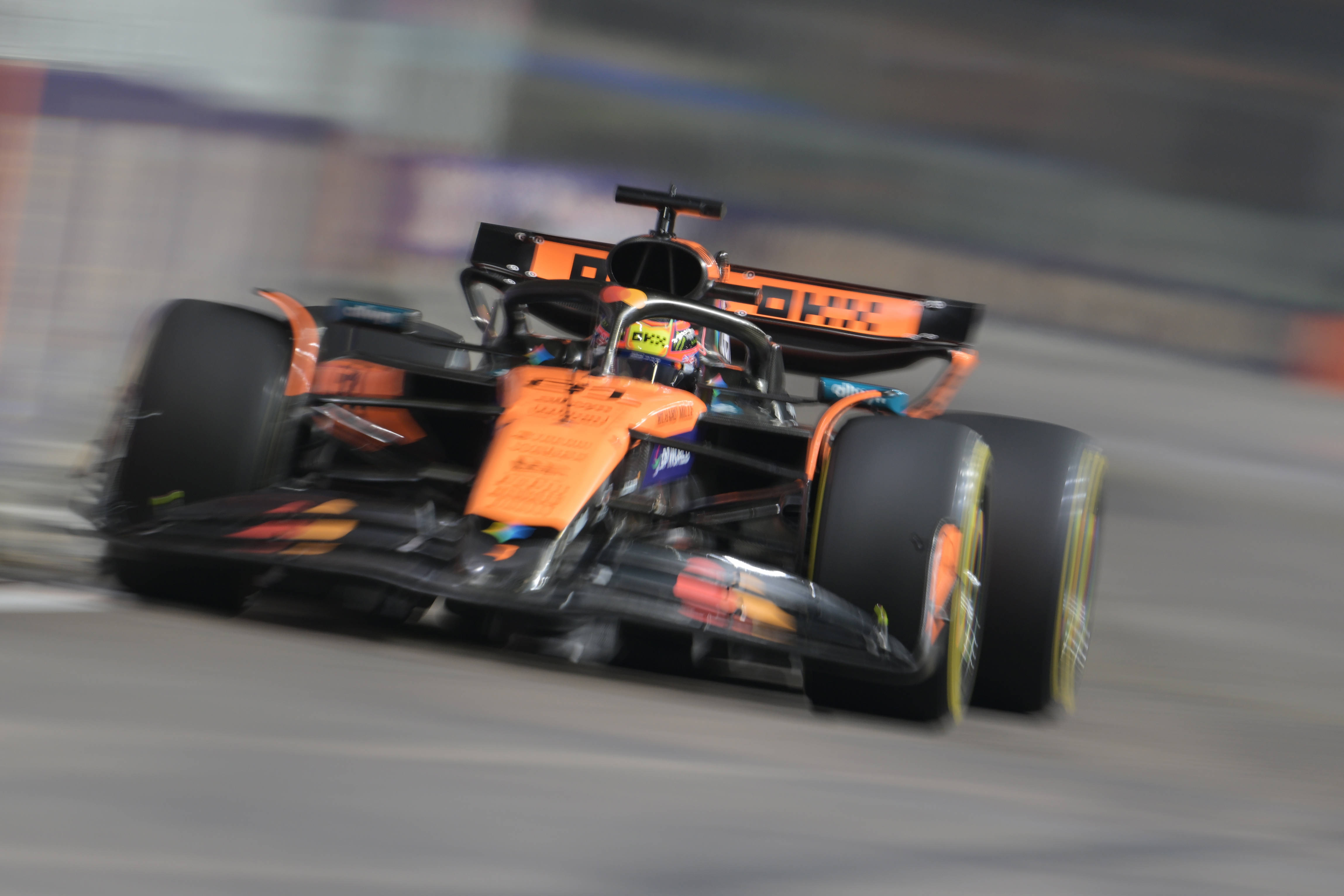 关于红牛车队横扫红牛二队,阿隆索高光表现的信息 关于红牛车队横扫红牛二队,阿隆索高光表现的信息